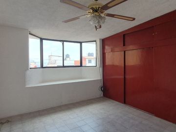 CUMBRES DEL VALLE, CASA EN RENTA 10656 RCR