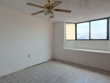 CUMBRES DEL VALLE, CASA EN RENTA 10656 RCR