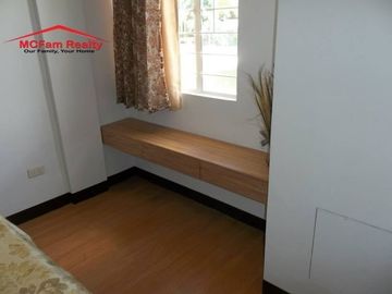 Townhouse for Sale in Antipolo For more inquiries, Pls contact; Donald Portuguez SUN# 0933825---- TM# 0955561----