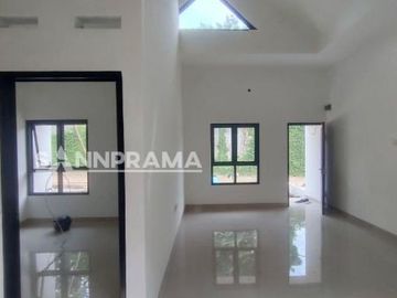 RN Cluster 1 dan 2 Lantai Pinggir Jalan Raya Muhtar Sawangan, TERMURAH