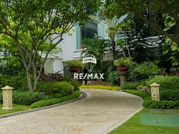 DISEWAKAN 4BR APARTEMEN MEWAH CASA DOMAINE JAKARTA PUSAT
