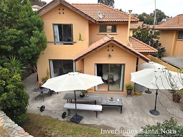 EN VENTA AMPLIA CASA CON PISCINA SECTOR PEÑUELAS COQUIMBO