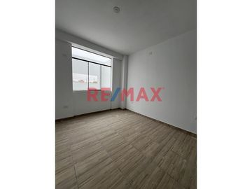 🌟Venta de Moderno departamento de ESTRENO en Segundo piso ,LIBRE DEL PAGO DE ALCABALA!🌟
Ubicado en Urb Rosas del Valle, en la Av El Cortijo, cerca de
