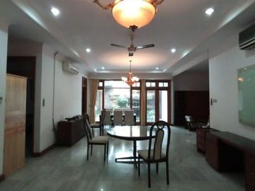 DIJUAL RUMAH at Jl PANGLIMA POLIM PANGPOL, JAKSEL (JARANG ADA)