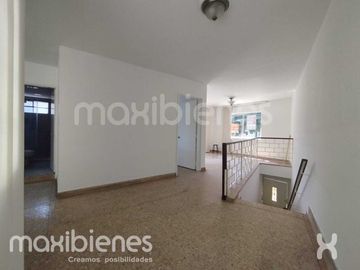 casa en arriendo en el salvador. Cod A72562