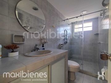casa en arriendo en el salvador. Cod A72562