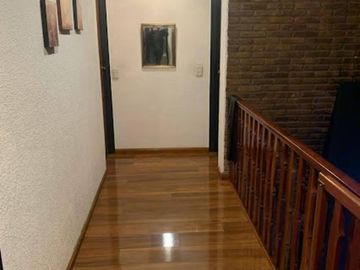 VENTA CASA 5 AMB COCHERA CUBIERTA JARDIN Y PATIO BURZACO