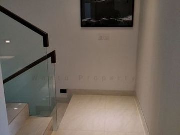 DIJUAL HUNIAN STANDARD HOTEL MEWAH