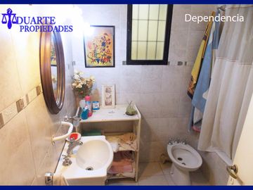 V. PUEYRREDON CASA SOBRE TERRENO PROPIO 6 AMBIENTES + DEPENDENCIA COMPLETA ** TOMO MENOR VALOR 3-4 AMB**