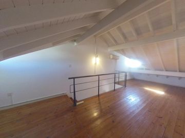 NUEVO VALOR Venta Excelente Triplex en Condominio El Mirador Hurlingham