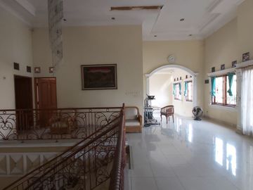 Rumah mewah 2 lantai Luas Cakung Jakarta Timur