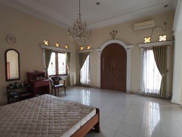 Rumah mewah 2 lantai Luas Cakung Jakarta Timur