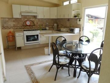 Casa Sola en Vista Hermosa, Cuernavaca, Morelos CAEN-80-Cs