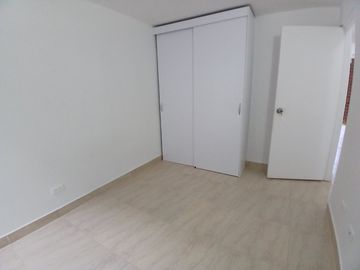 apartamento en arriendo en carmen colonial. Cod A401190
