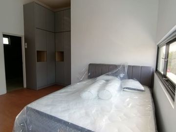 Rumah Tlogomulyo Pedurungan 2 Lantai, Tengah Kota Semarang