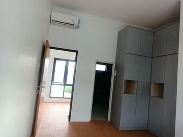 Rumah Tlogomulyo Pedurungan 2 Lantai, Tengah Kota Semarang