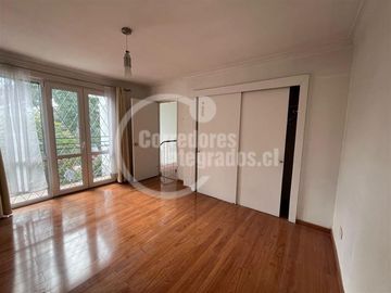 Casa en arriendo de 3 dorm. en Providencia