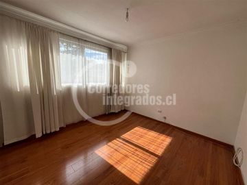 Casa en arriendo de 3 dorm. en Providencia