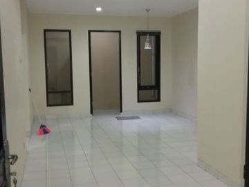 Rumah Bagus Nyaman di Perumahan Ciputat | OF 6025 - RS