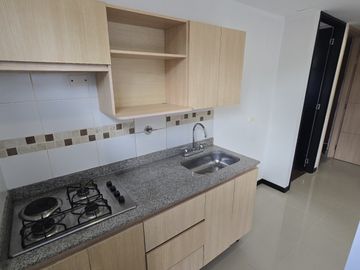 apartamento en arriendo en puro cuero via pantanillo. Cod A400087