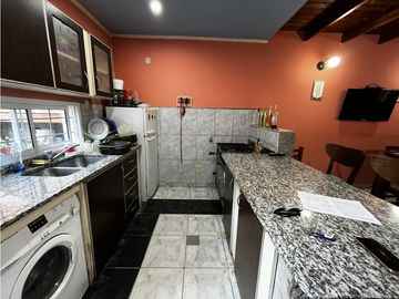 Vendo Casa con Local en Concepción del Uruguay, Entre Ríos.