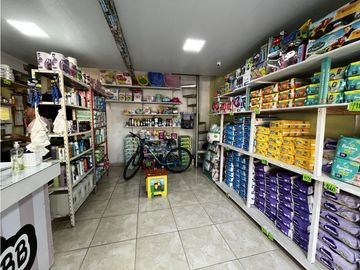 Vendo Casa con Local en Concepción del Uruguay, Entre Ríos.