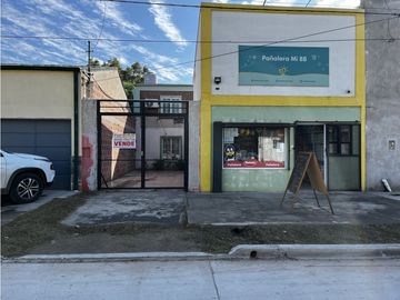 Vendo Casa con Local en Concepción del Uruguay, Entre Ríos.