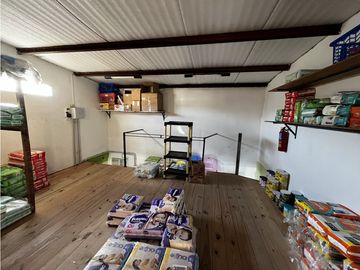 Vendo Casa con Local en Concepción del Uruguay, Entre Ríos.