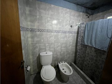 Vendo Casa con Local en Concepción del Uruguay, Entre Ríos.