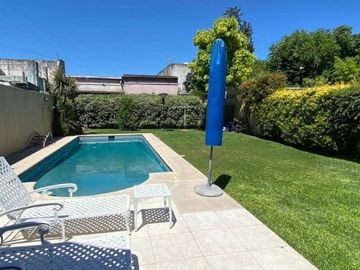 Chalet en venta en Merlo Sur