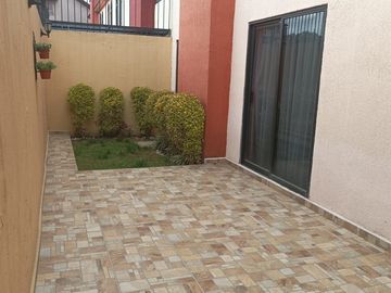 Casa venta  en Metepec con amenidades