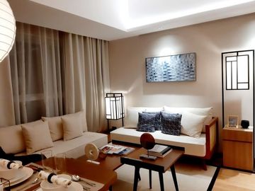 2BEDROOM SUITE IN THE SEASONS RESIDENCES BGC
