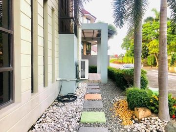 Corner Lot House for SALE or RENT with 4 Bedrooms in Cutcut Angeles City