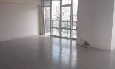 Condominium for Sale 3 Bedrooms: 3BR Flat Condo for Sale in Proscenium Sakura Tower Rockwell Makati