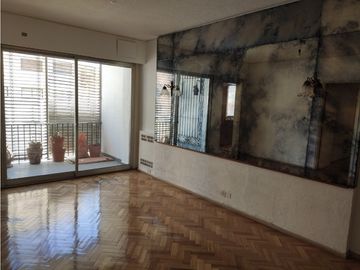 VENTA DE DEPARTAMENTO DE CATEGORA-CALLE 9 DE JULIO,CIUDAD DE MENDOZA.