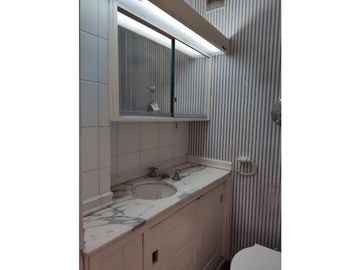 VENTA DE DEPARTAMENTO DE CATEGORA-CALLE 9 DE JULIO,CIUDAD DE MENDOZA.
