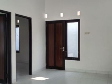 DIJUAL RUMAH TERMURAH DI SLEMAN STRATEGIS 375 JUTA FURNISHED