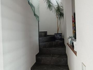 Venta de Exclusiva Residencia en Residencial La Vista
