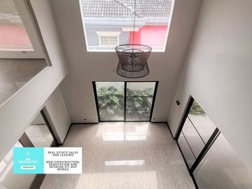 For Sale: Brand New House and Lot in Ayala Heights, Quezon City