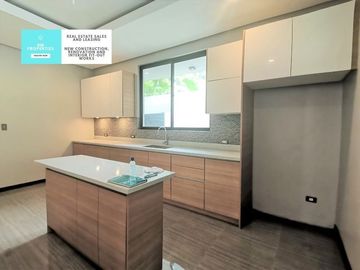 For Sale: Brand New House and Lot in Ayala Heights, Quezon City