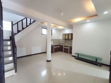 Rumah Siap Huni Klasik Terawat Di Arcamanik Bandung Timur