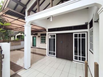 Rumah Siap Huni Klasik Terawat Di Arcamanik Bandung Timur
