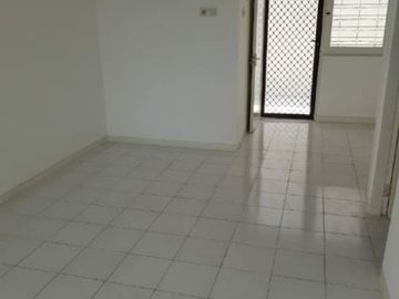 Rumah di Mulyosari Tengah Hadap Selatan, Strategis