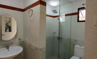 House and lot for sale in Cebu City, Gated in Lahug close to Ayala Center