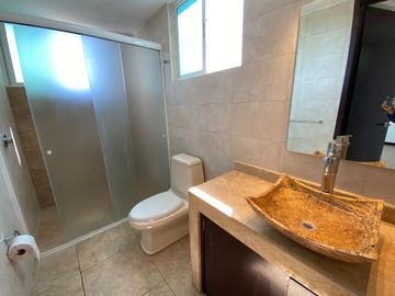 CASA EN VENTA LOMAS DE ANGELOPOLIS II