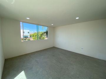 CASA EN VENTA LOMAS DE ANGELOPOLIS II