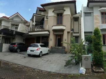 Rumah Dharmahusada Regency STRATEGIS, CARPORT 4 MOBIL