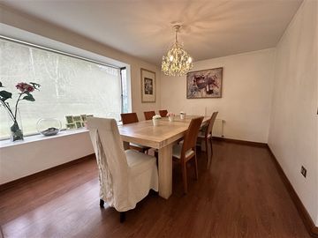 Casa en venta de 5 dorm. en condominio Las Pircas