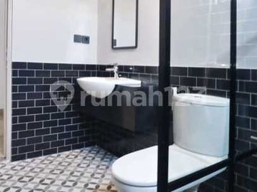 Rumah Fully Furnished Lengkap Swimpool di Cipete Akses Mudah ke MRT