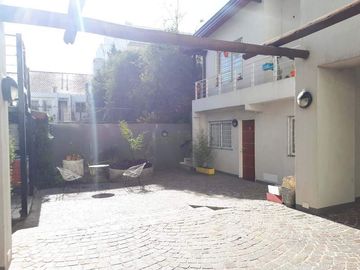 Departamento Tipo Casa en venta en Quilmes Oeste
